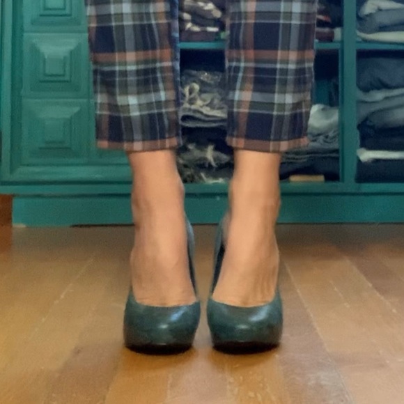 Slate Blue Distressed Platform Heels - Picture 9 of 16